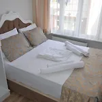 Tabriz Hotel Istanboel